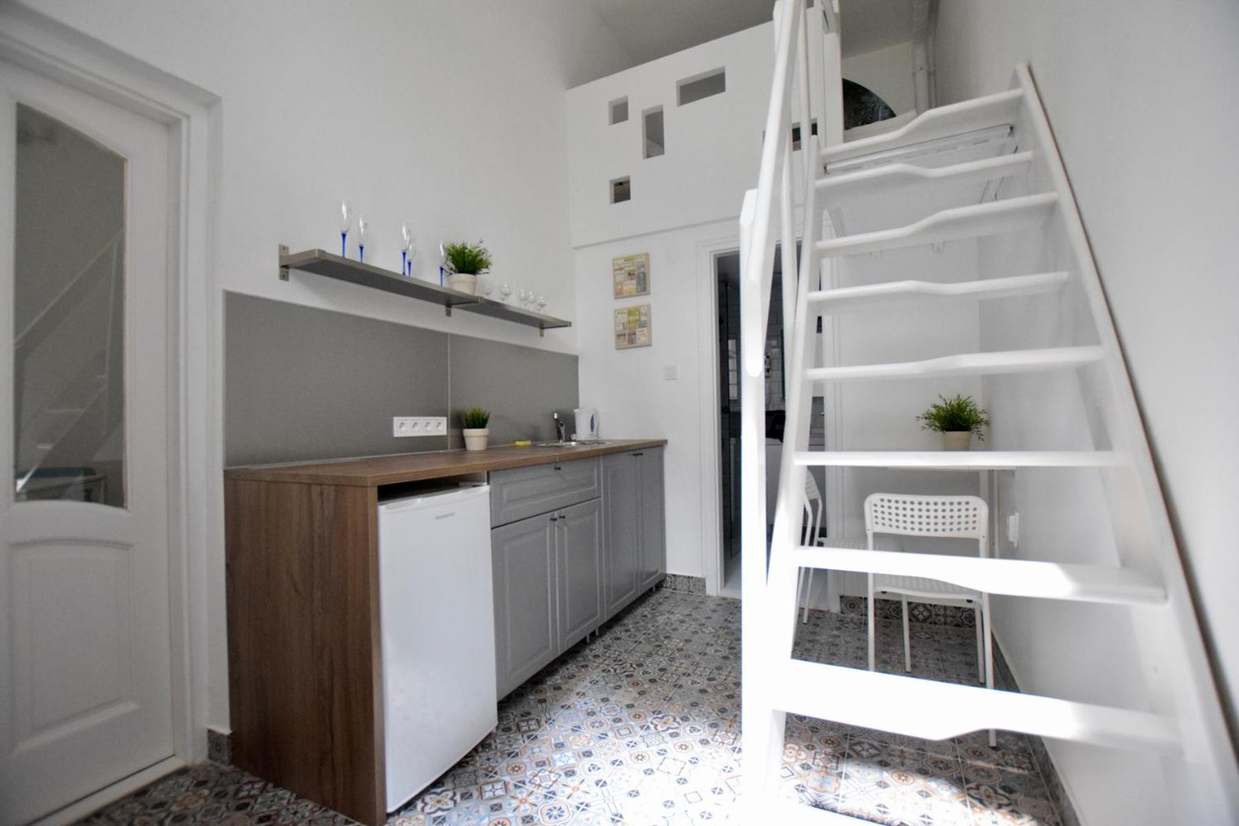 Budget Apartment By Hi5 - Kertesz Street บูดาเปสต์ ภายนอก รูปภาพ